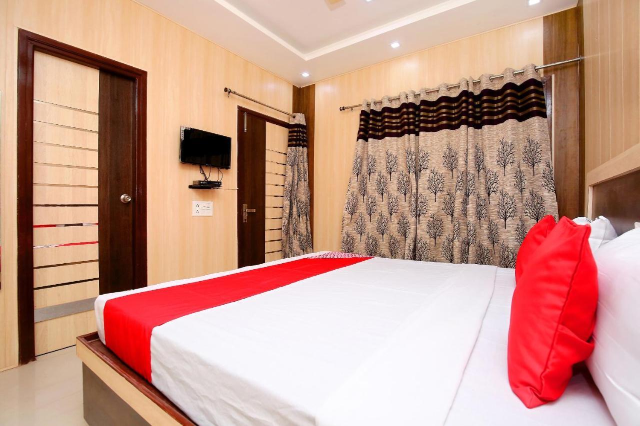 Oyo Flagship Armaan Resort Shāhpur Extérieur photo